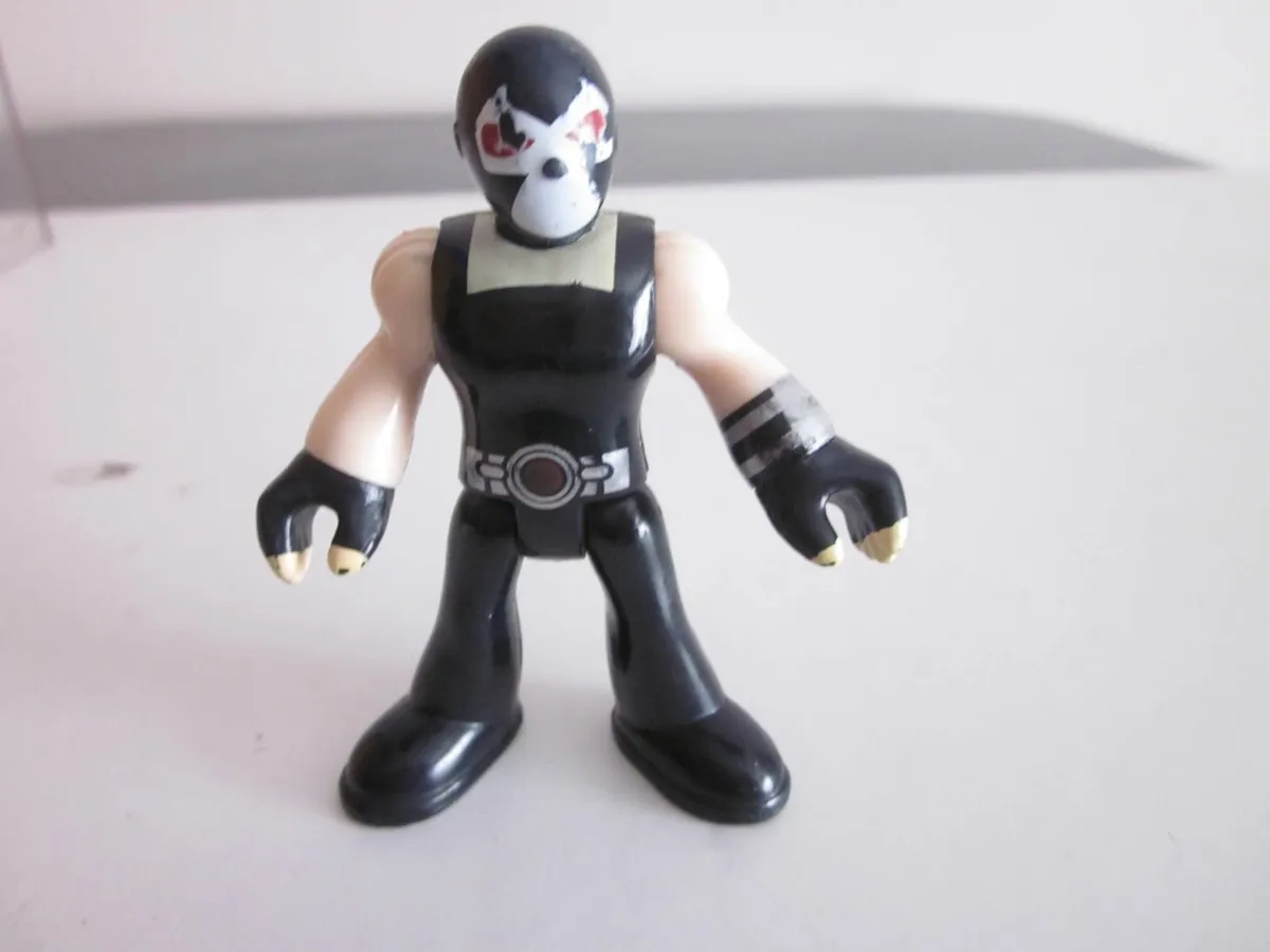 Imaginext DC Super Friends Bane Action Mini Figure - Image 1