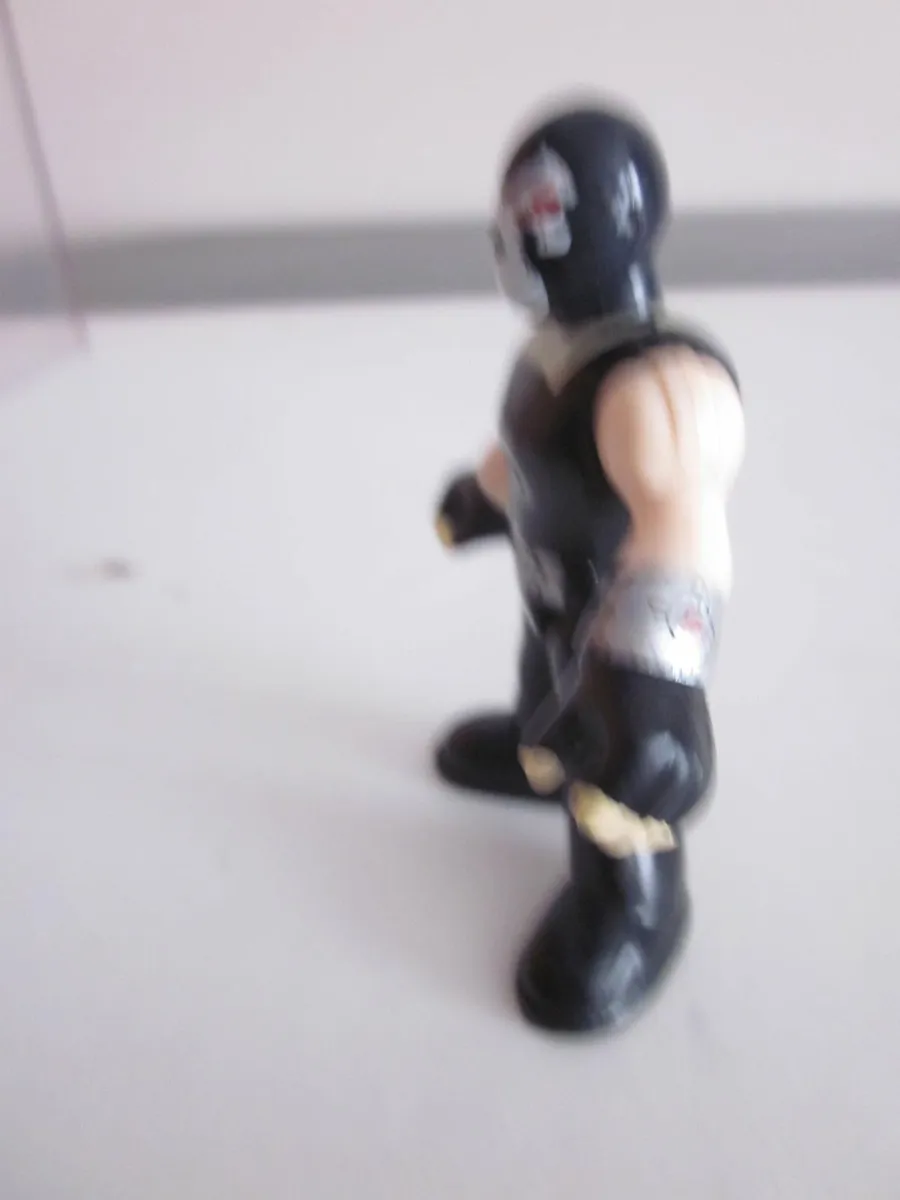 Imaginext DC Super Friends Bane Action Mini Figure - Image 2