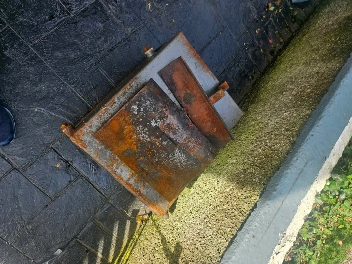 Back boiler for open fire - Image 1