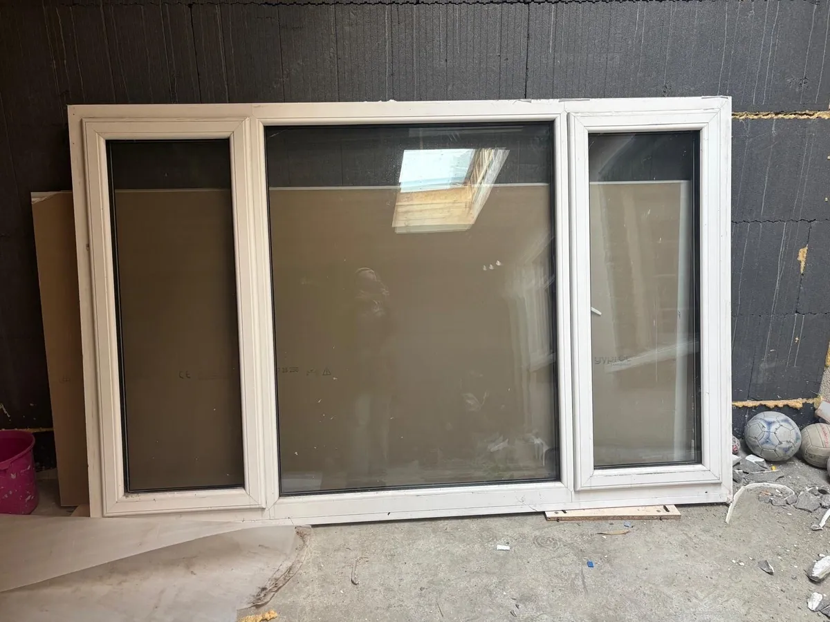 Triple glazed windows and glass door - Image 2