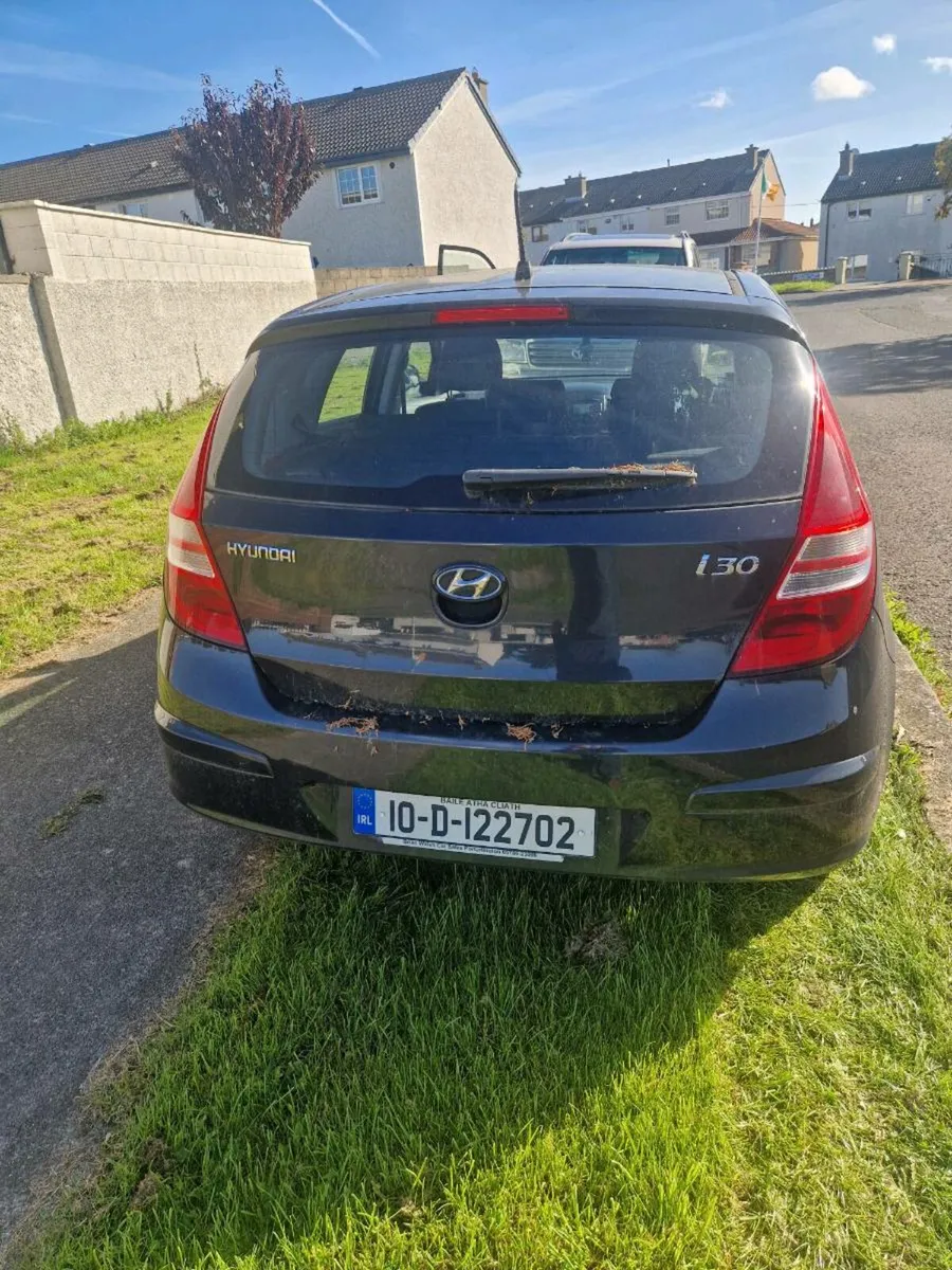 Car - Image 1