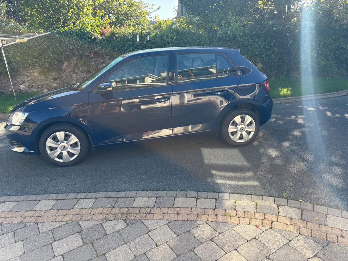 2017 -Skoda -Fabia -1.0 -5 door - Image 4