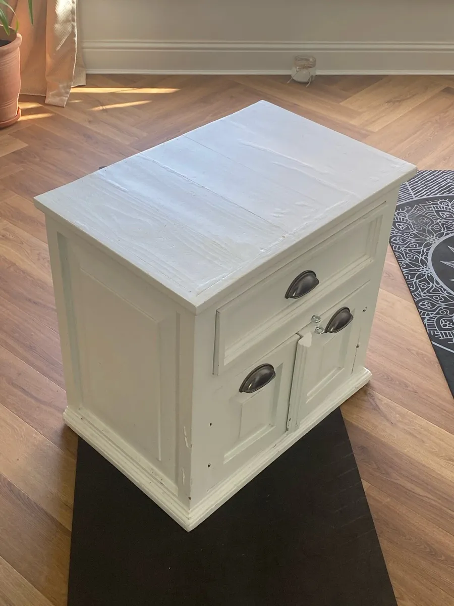 Cupboard, Bedside Locker - FREE - Image 2