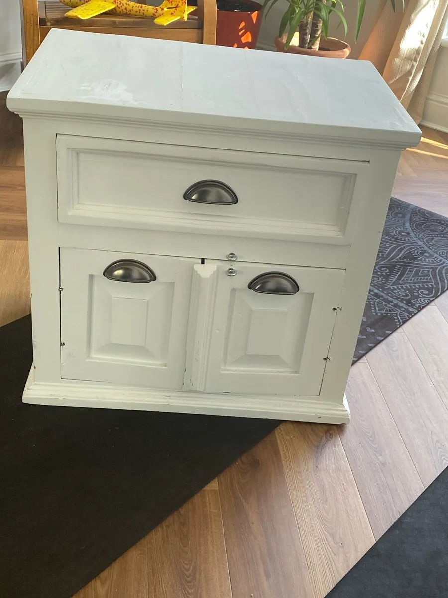 Cupboard, Bedside Locker - FREE - Image 3