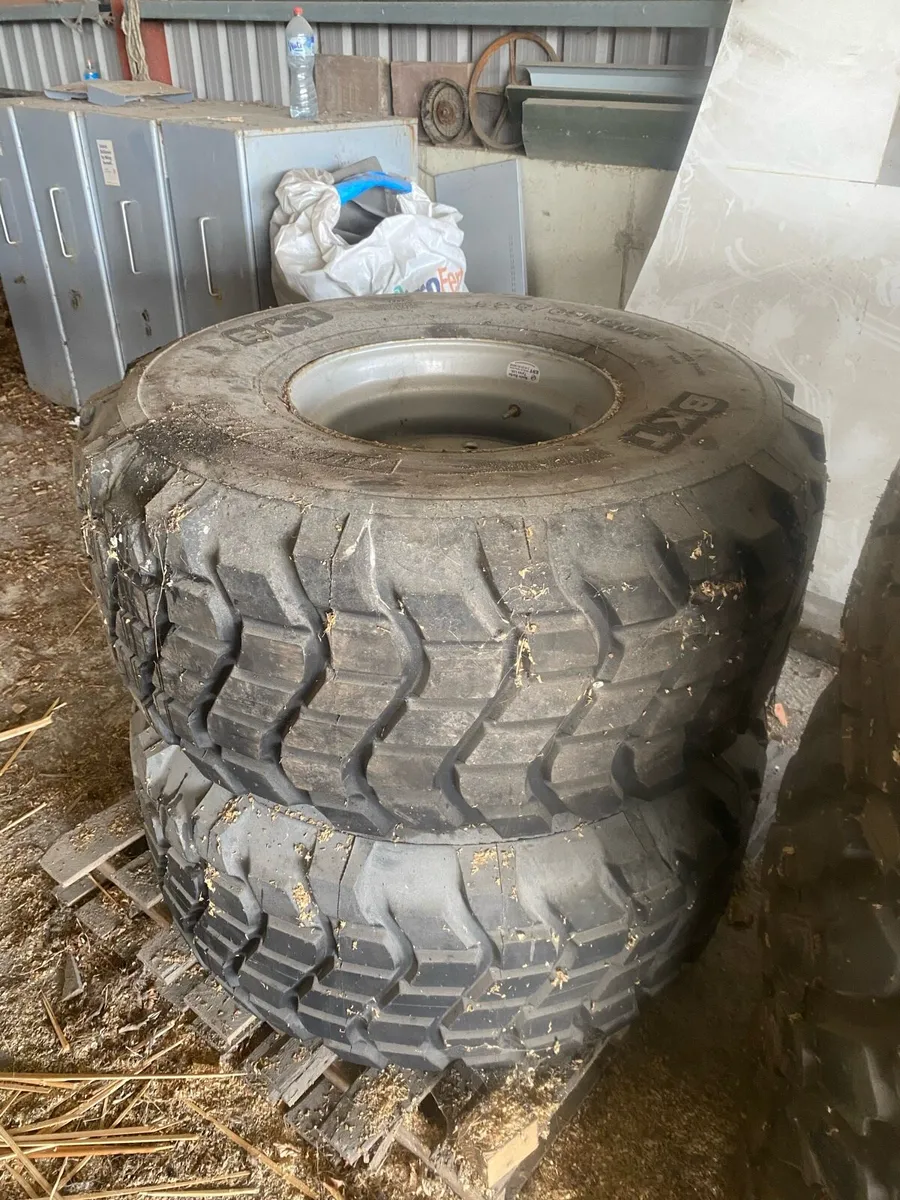4no.rims and tires - Image 2