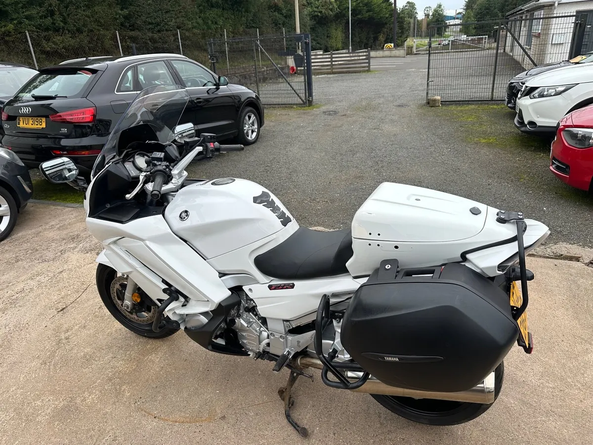 YAMAHA FJR 2018 - Image 4