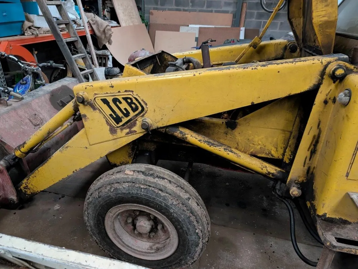 Vintage JCB - Image 4