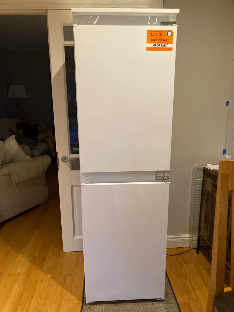 Built in Fridge Freezer - Image 1