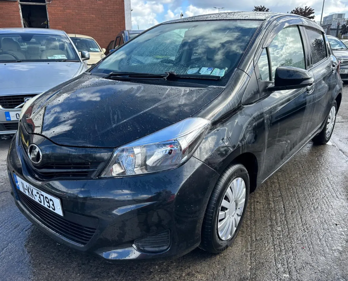 Toyota Vitz 2011 Automatic/New Nct/warranty - Image 1