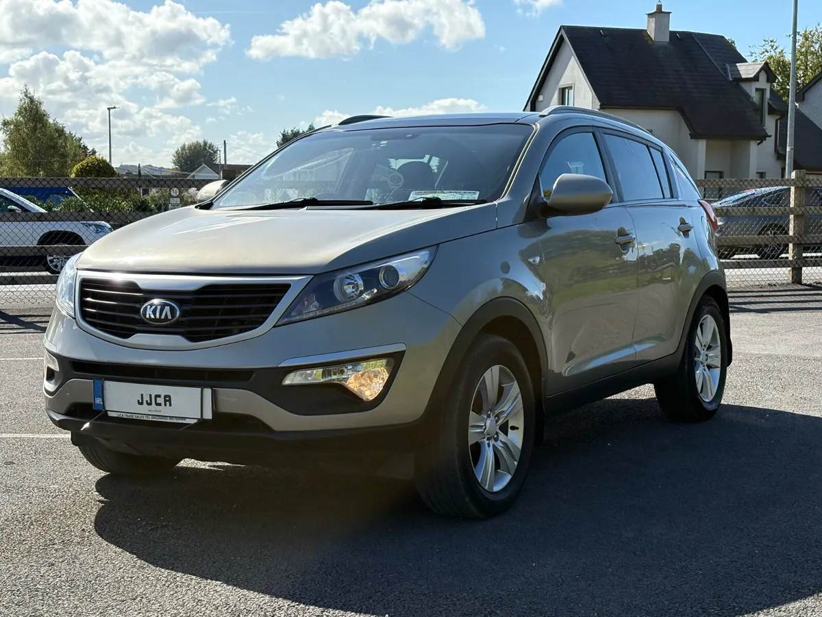 ABSOLUTELY TOP SPEC KIA SPORTAGE - Image 3