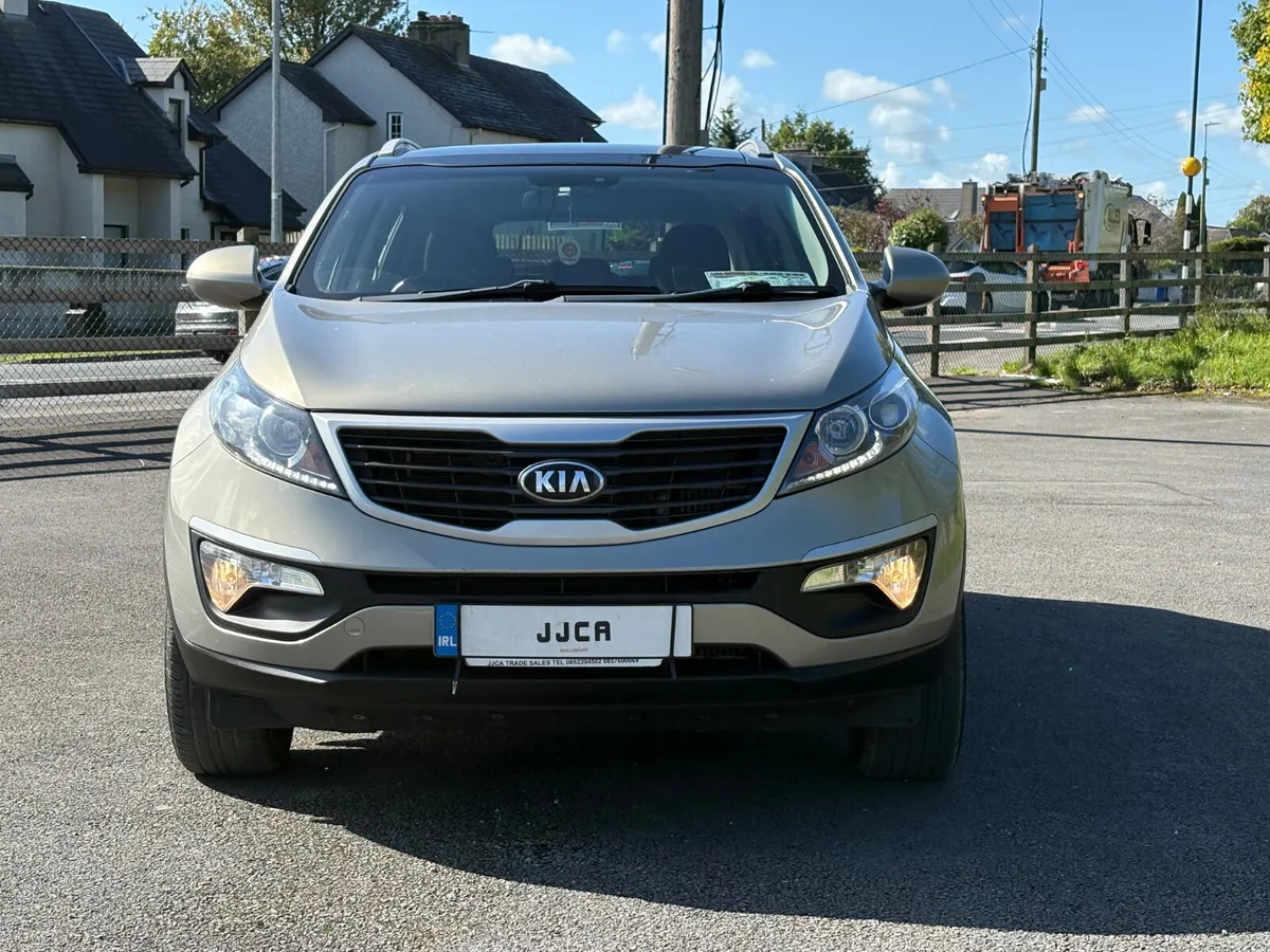 ABSOLUTELY TOP SPEC KIA SPORTAGE - Image 2