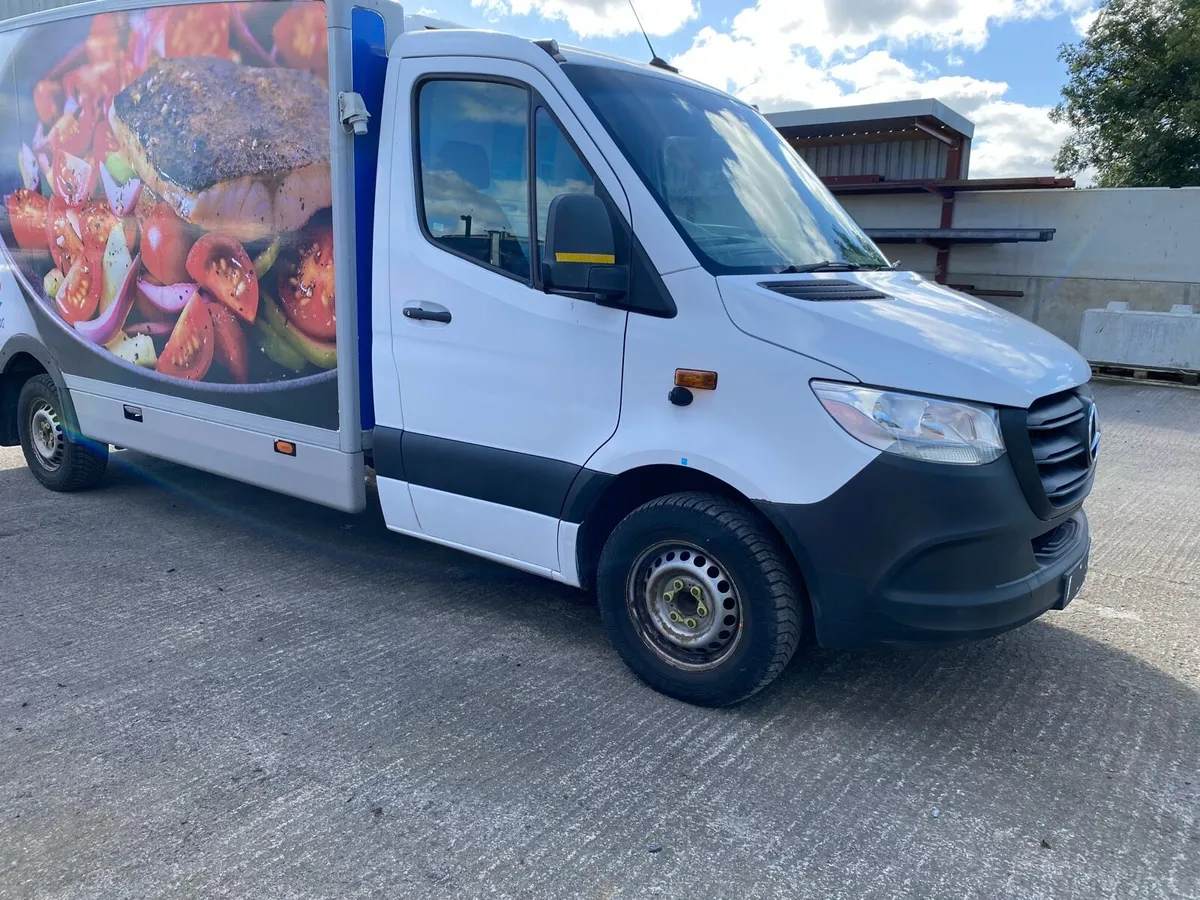 Mercedes  Sprinter 2018 - Image 2