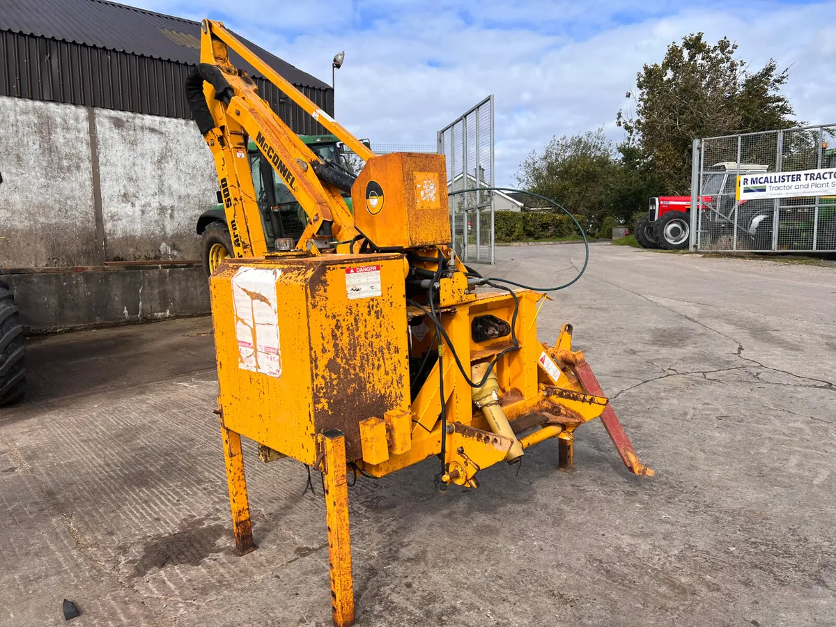 McConnel PA500 Hedgecutter - Image 2
