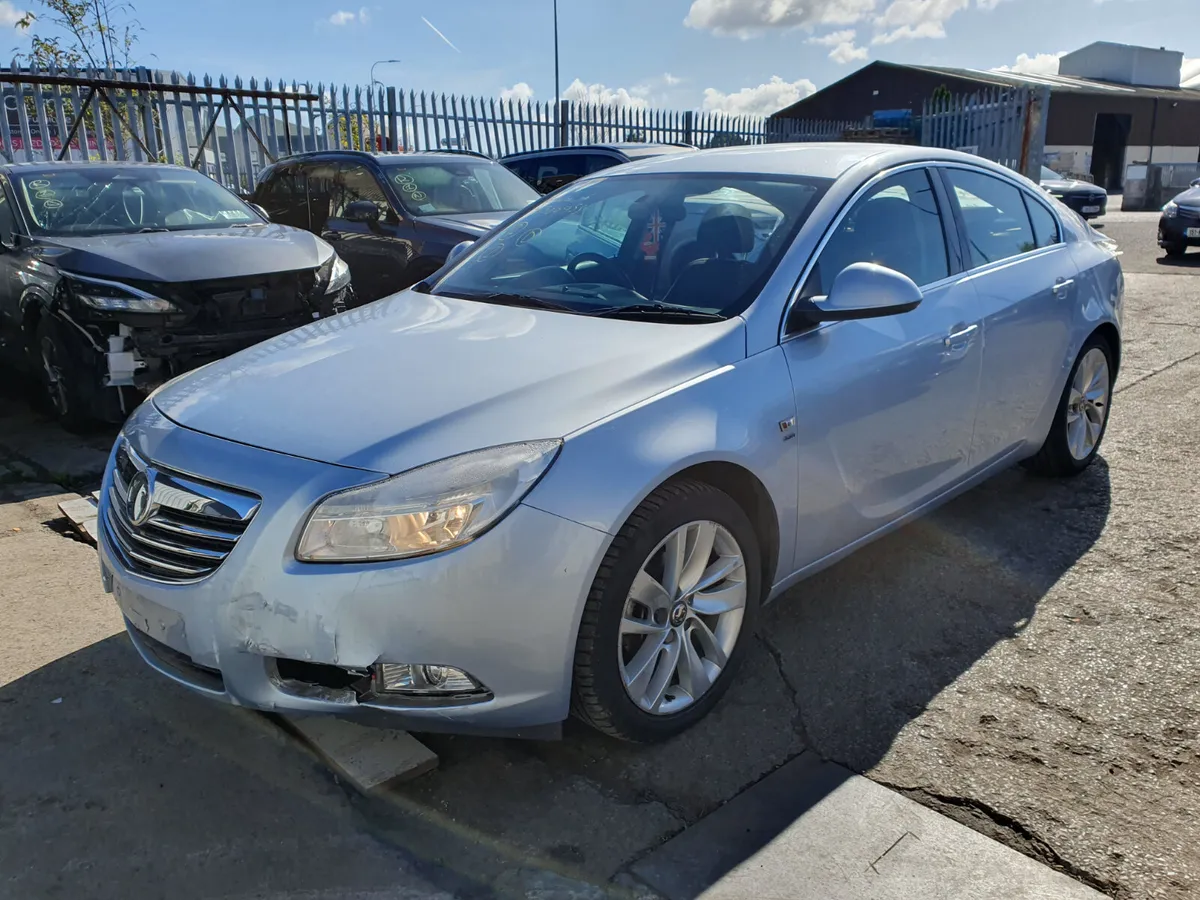 13 OPEL INSIGNIA  1.8 P (A18XER) FOR BREAKING - Image 1