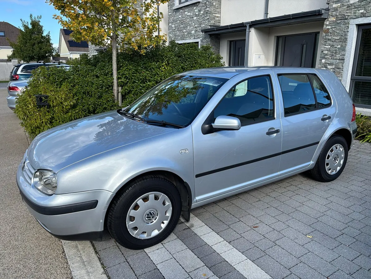 Volkswagen Golf 2004 - Image 2