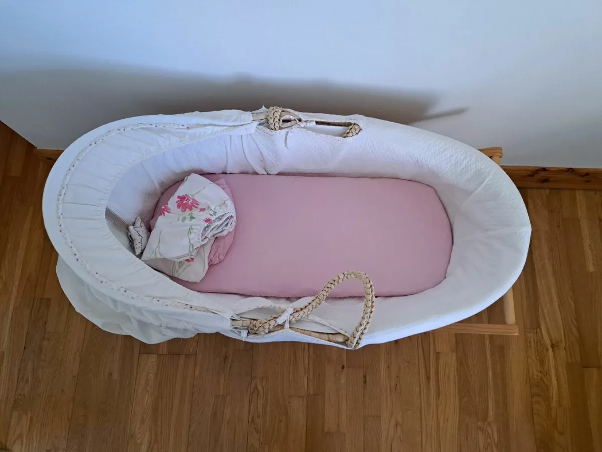 Infantino Flip Baby Carrier & Mosses Basket - Image 4