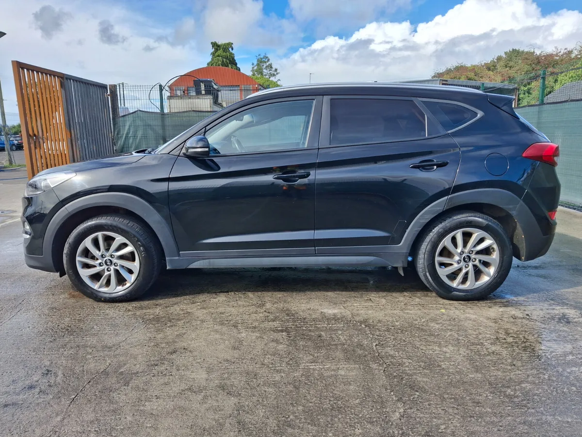 *172 Hyundai Tucson 1.7 Diesel - Image 4