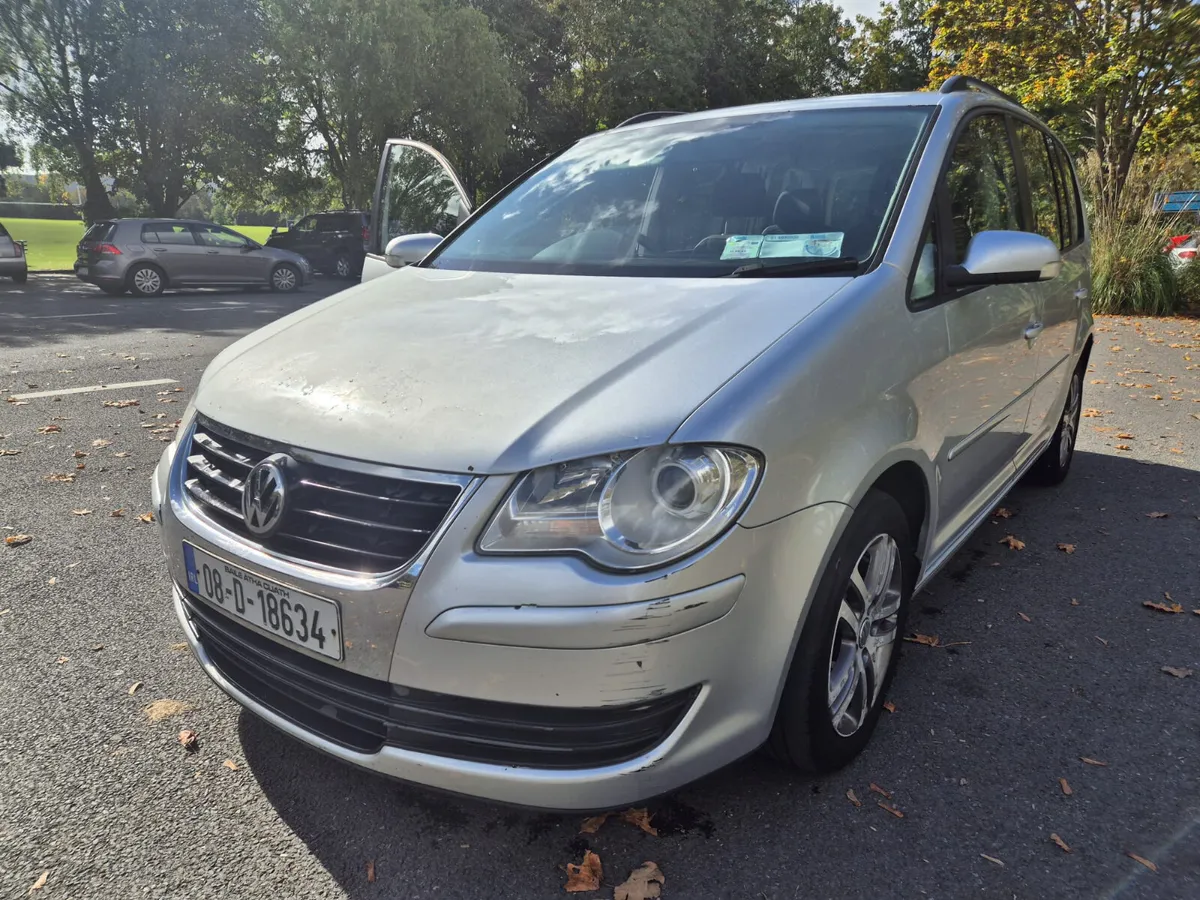 Volkswagen Touran 2008 - Image 1