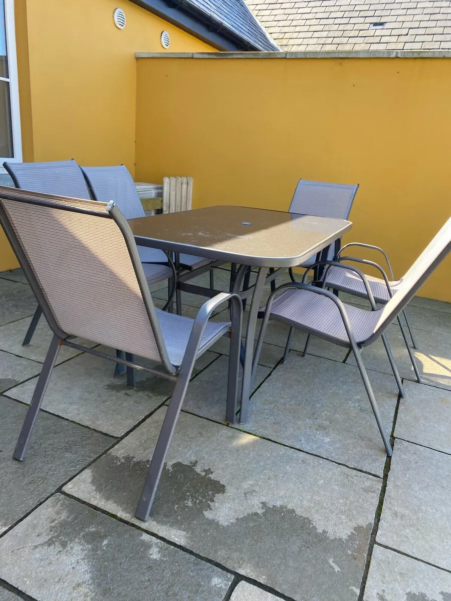 Outside table and chair set - Image 1