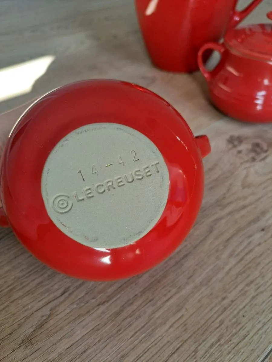 Le Creuset Jug and Soup Bowls - Image 2