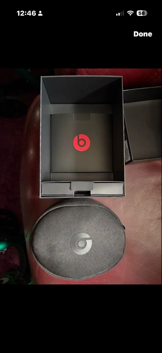 Brand new Beats Solo 3 Headphones - Image 4