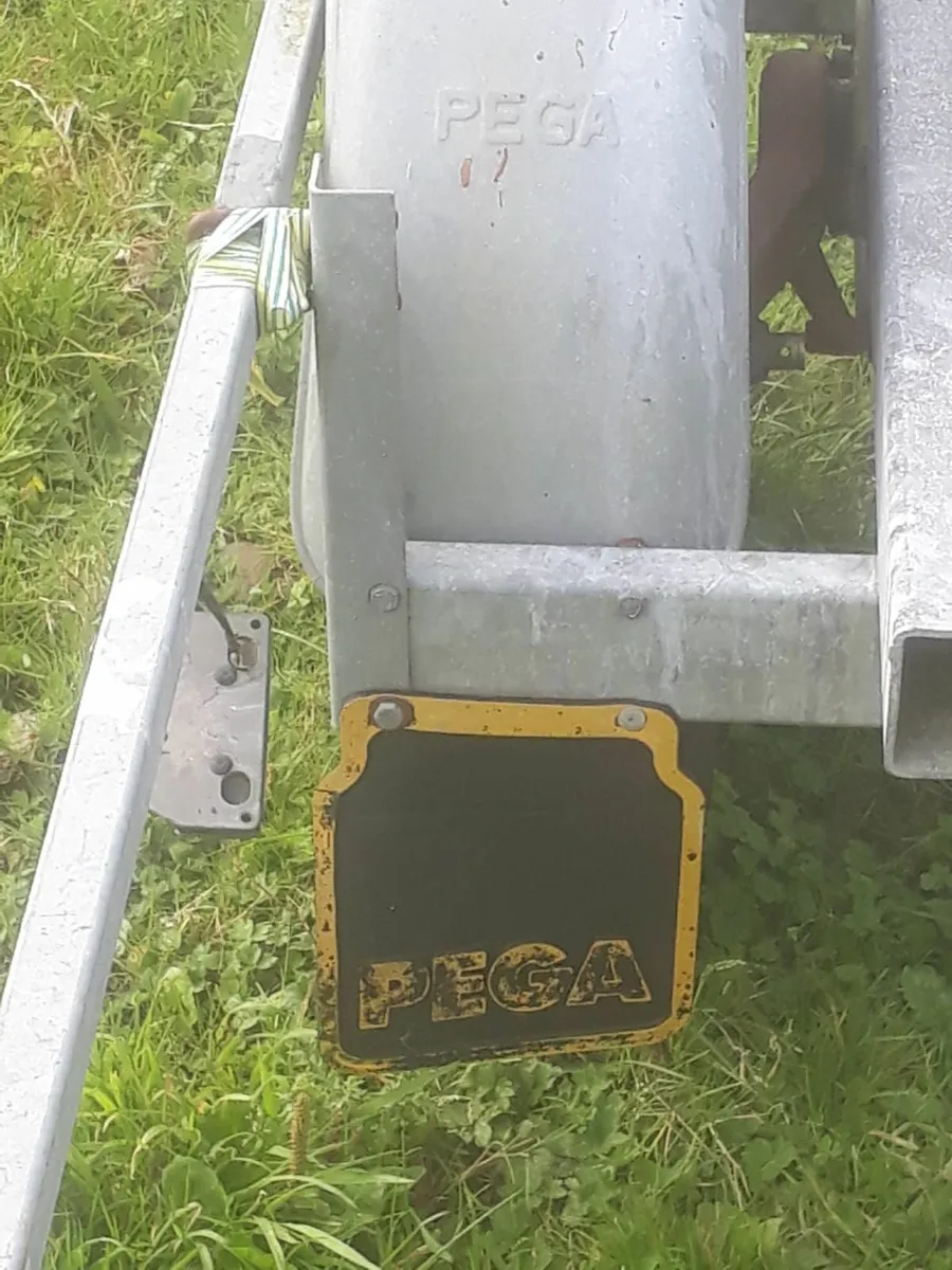Boat trailer - Image 1