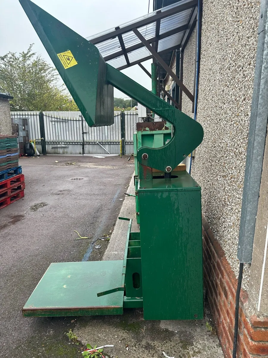 Bin Compactor