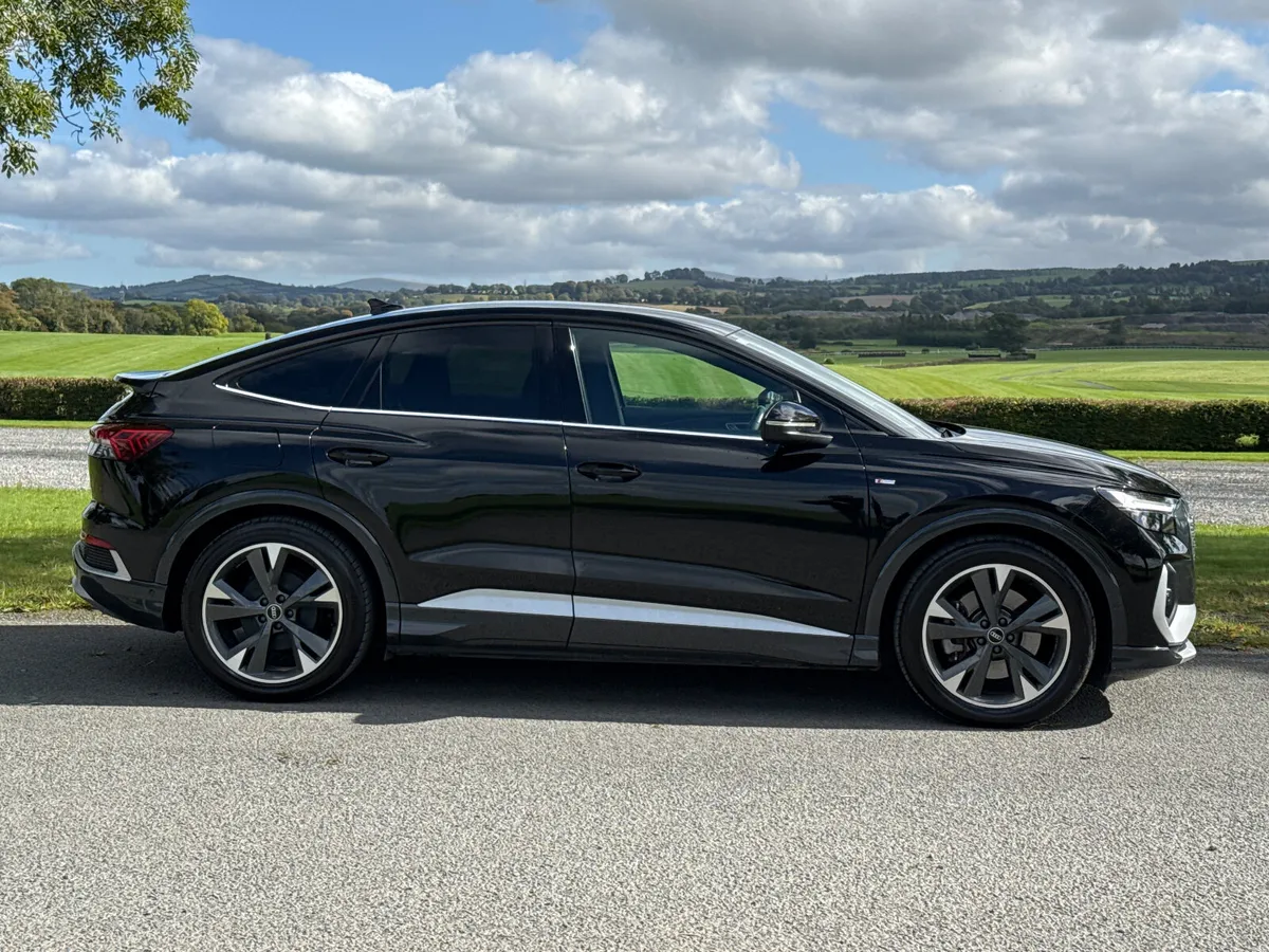 Audi e-tron 2023 S-Line 40 Sport Back - Image 3