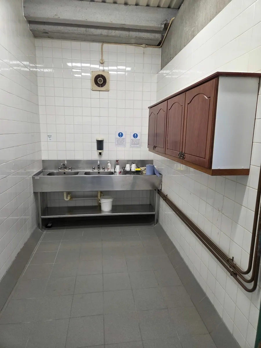 Stainless Sinks - Image 3