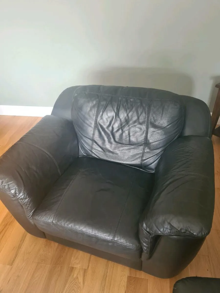 3 seater sofa and armchair - Image 1