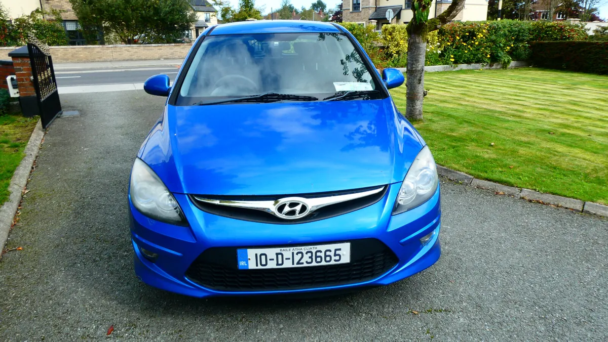Hyundai i30 2010 Automatic - Image 2