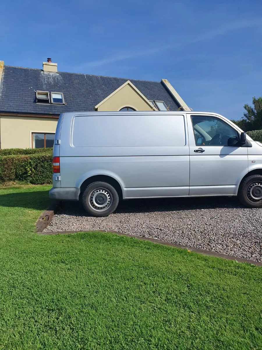 Volkswagen Transporter 2009 2.5 tdi - Image 1