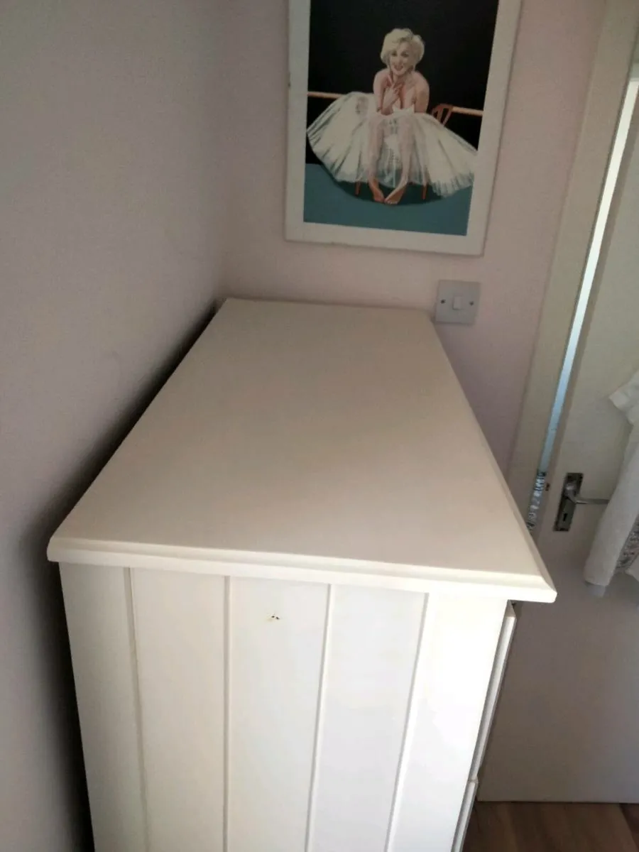 Chest of drawers - Image 3