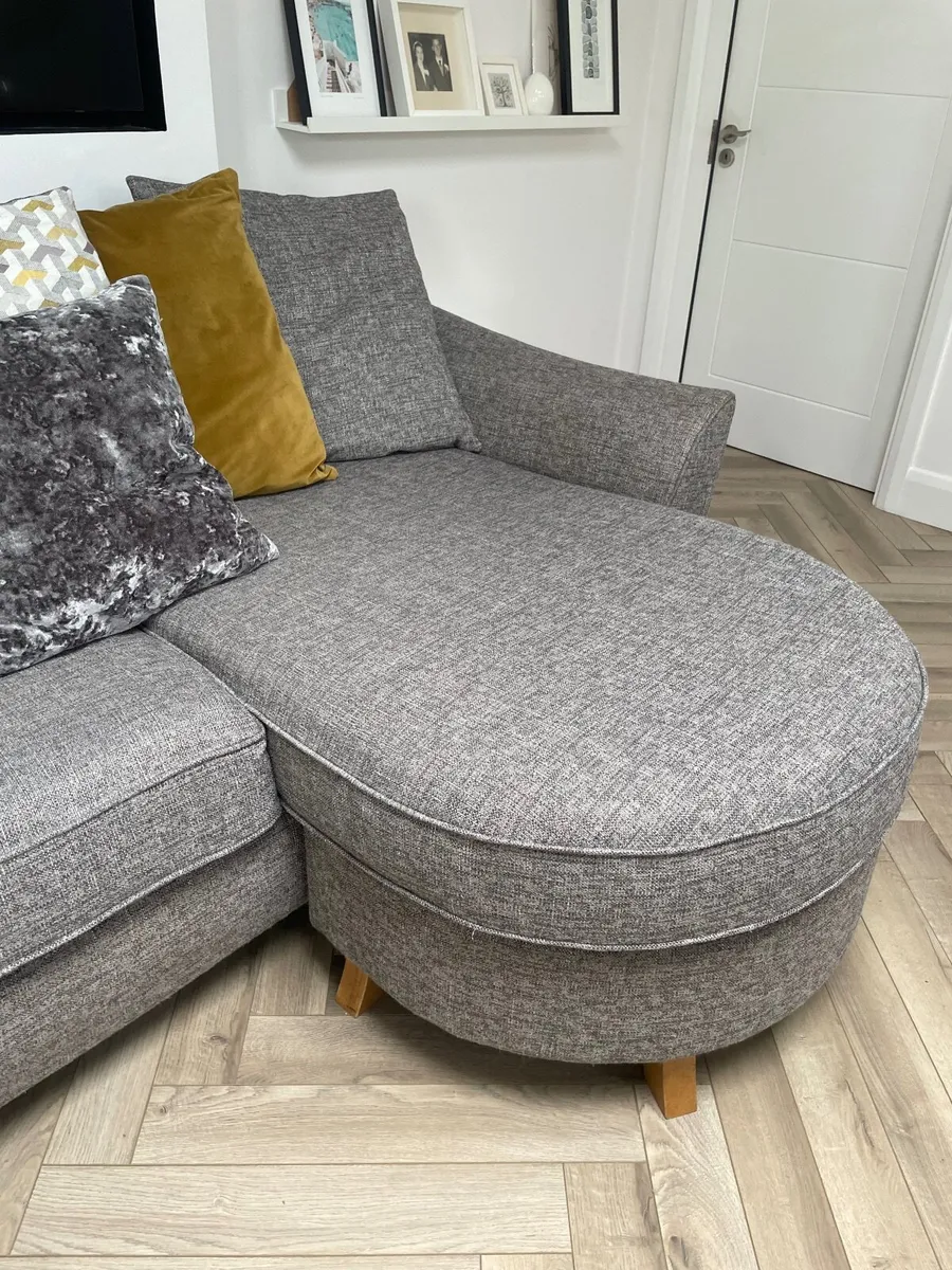 Couch for sale - Image 2