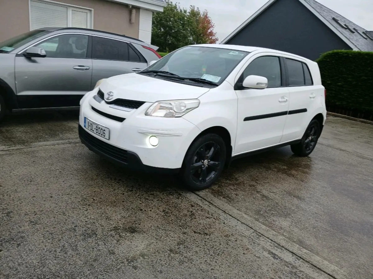Toyota Urban Cruiser 1.4 diesel 4wd - Image 2