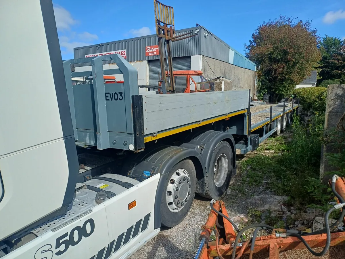 McCauley Tri-Axle Trailer & Scania S500 - Image 1