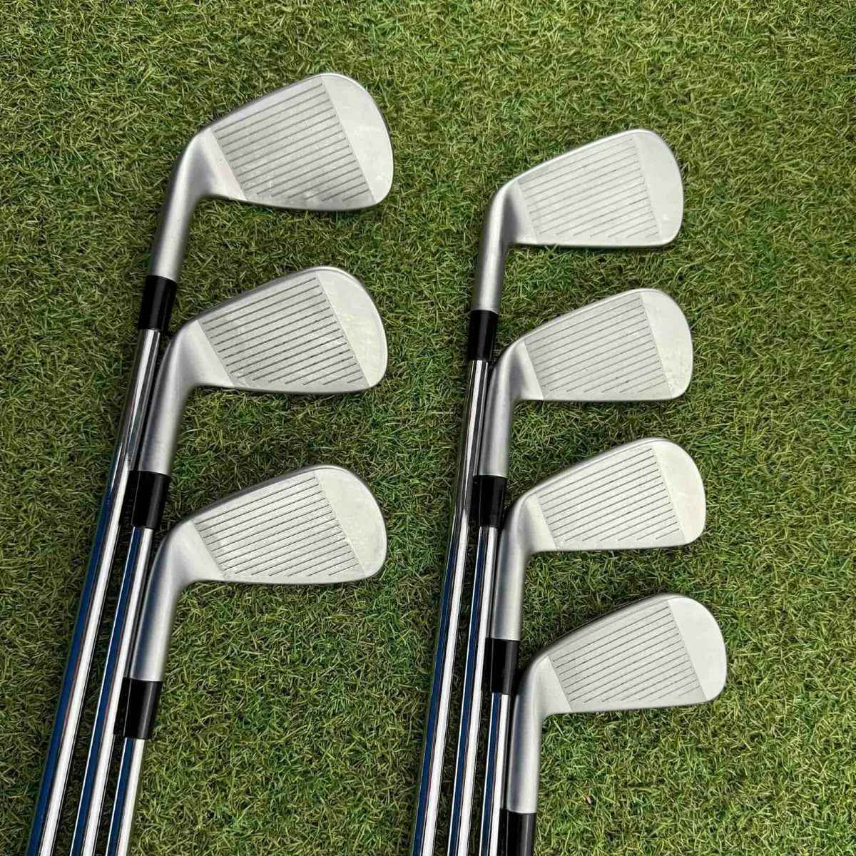 Taylormade P790 2023 Irons / 4-Pw / X-Stiff - Image 3