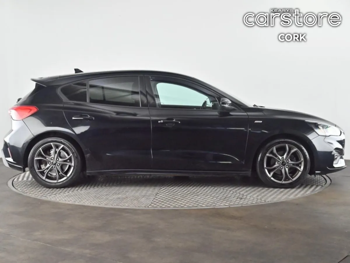 Ford Focus 1.0 Ecoboost 125PS St-line - Image 3