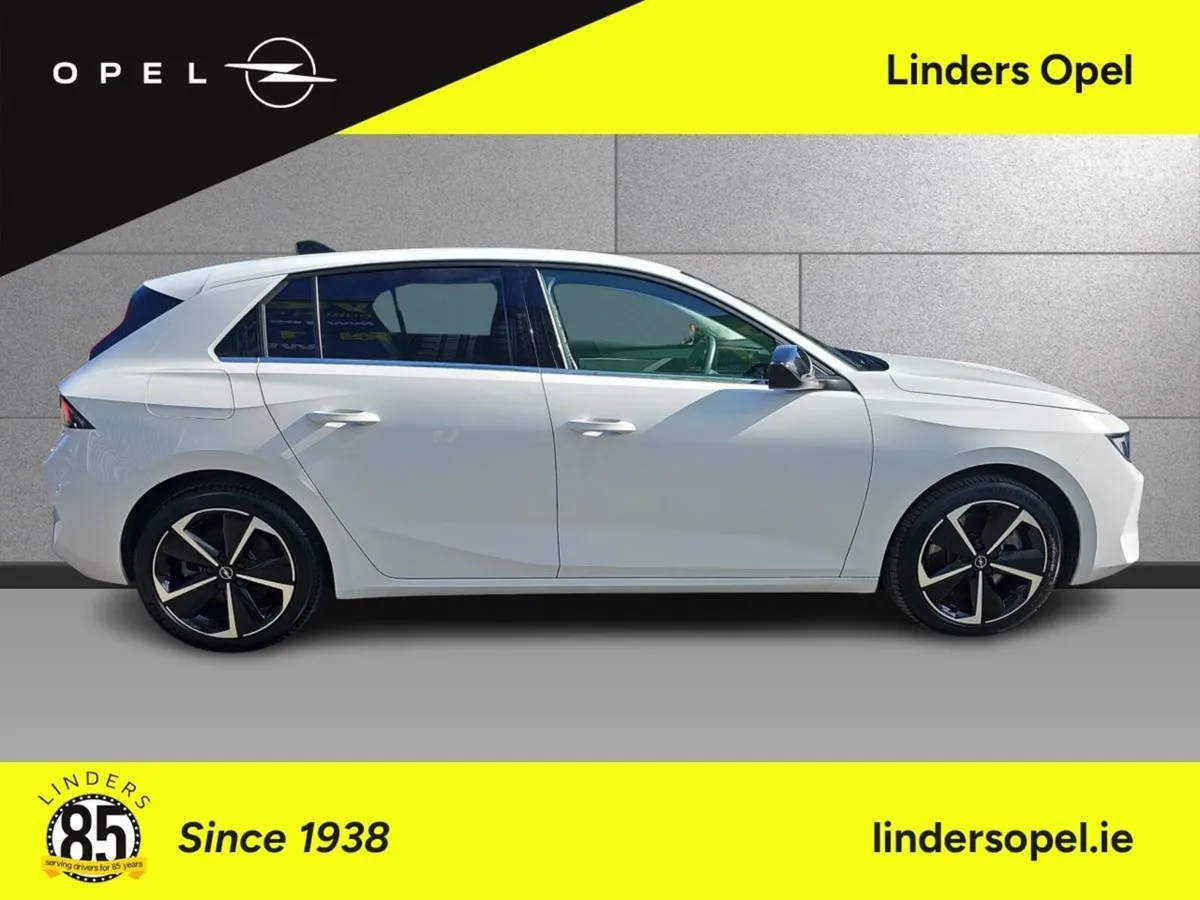 Opel Astra Elegance Phev 1.6 180ps 8 Speed Auto - Image 4