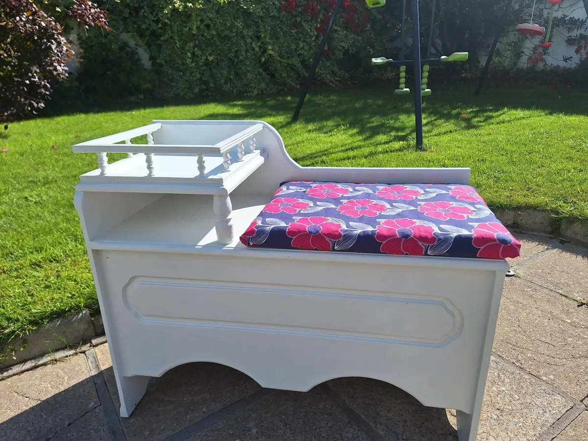 Phone table