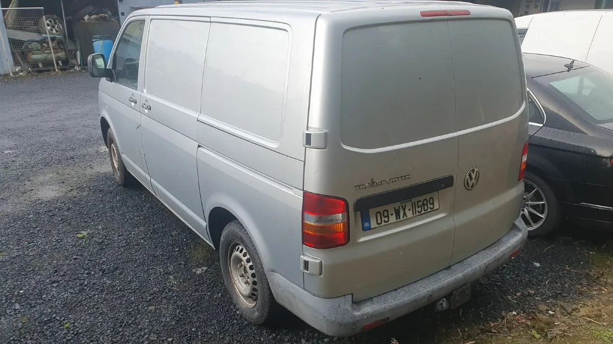 Volkswagen Transporter 2009 2.5 tdi - Image 4