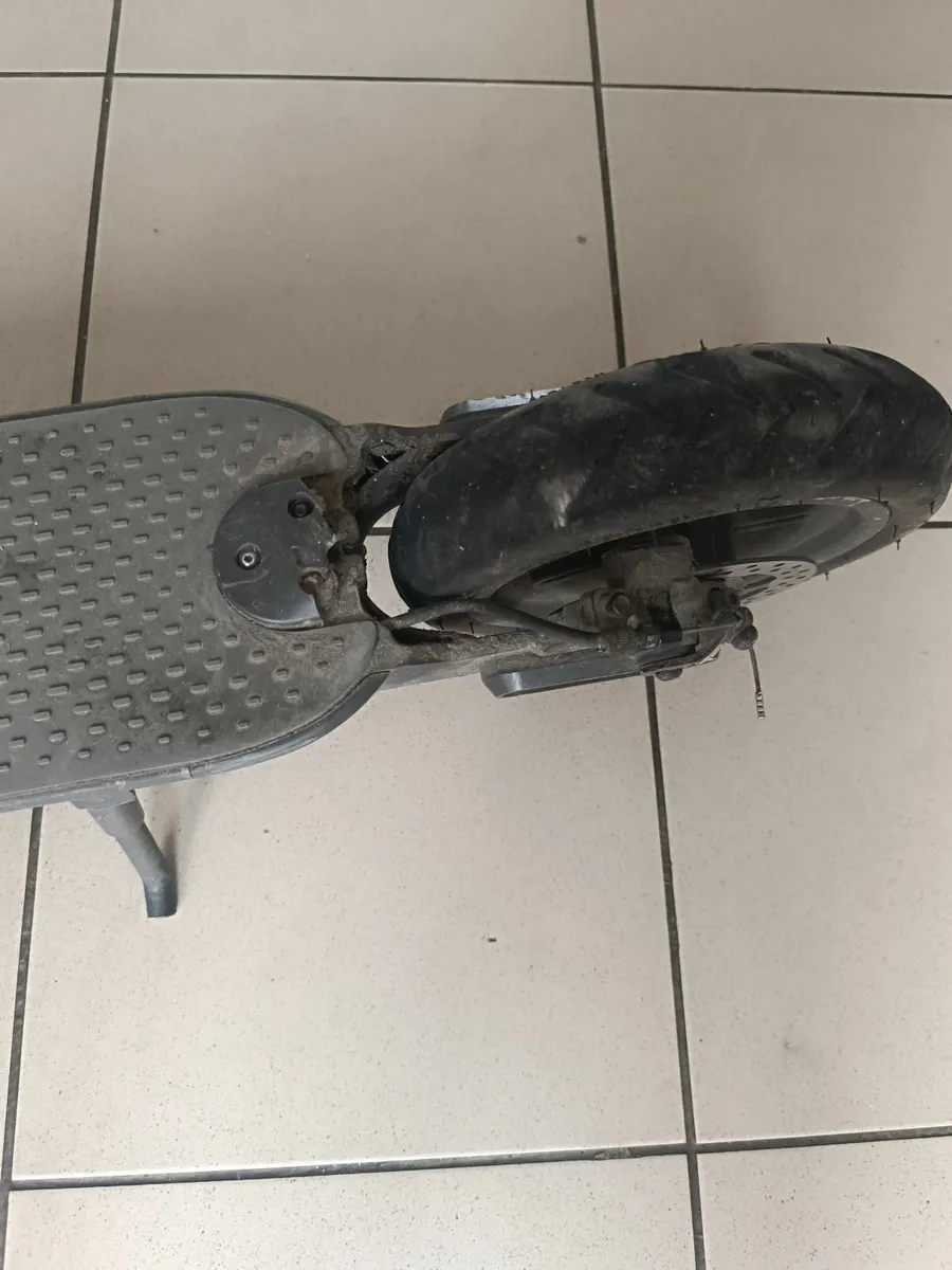 Electric scooter xaomi - Image 1