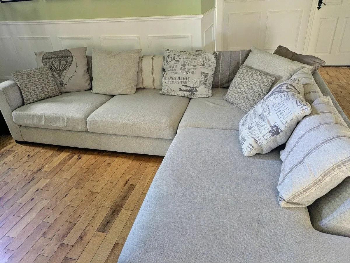 Corner L shape couch - Image 2