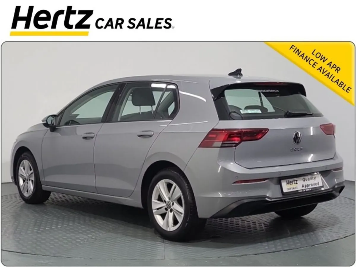 Volkswagen Golf Life 110HP 1.0 TSI Petrol Manual - Image 4