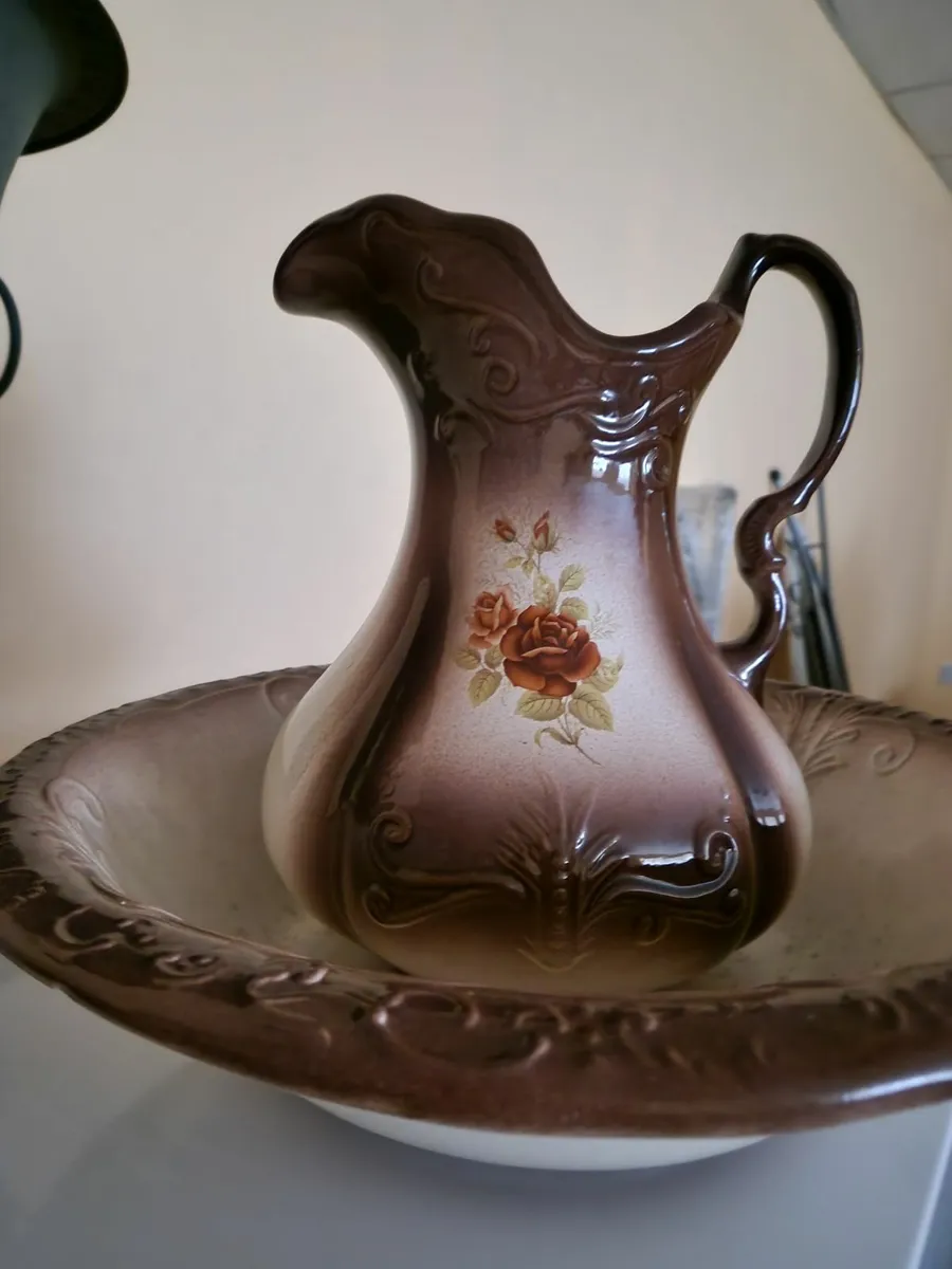 Jug Basin Set - Image 1