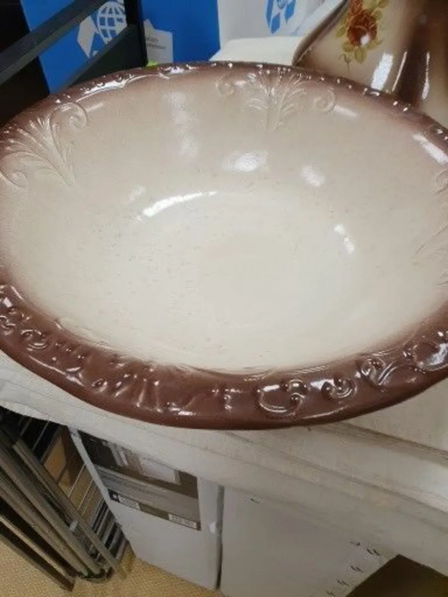 Jug Basin Set - Image 4