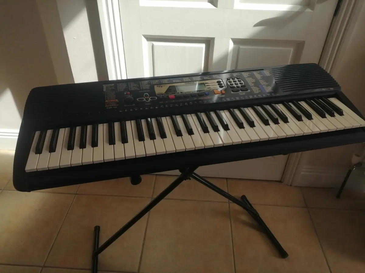 Yamaha keyboard - Image 1