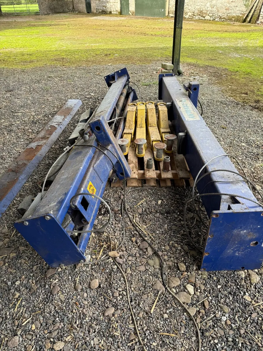2 post 4 tonne Single phase lift - Image 4