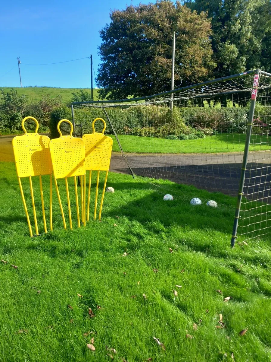 16 x 7ft goals plus mannequin x 3