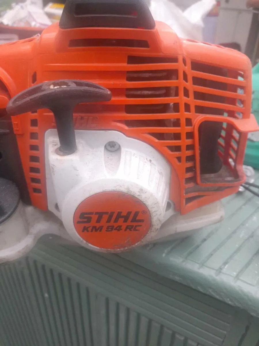 Stihl pole saw - Image 1